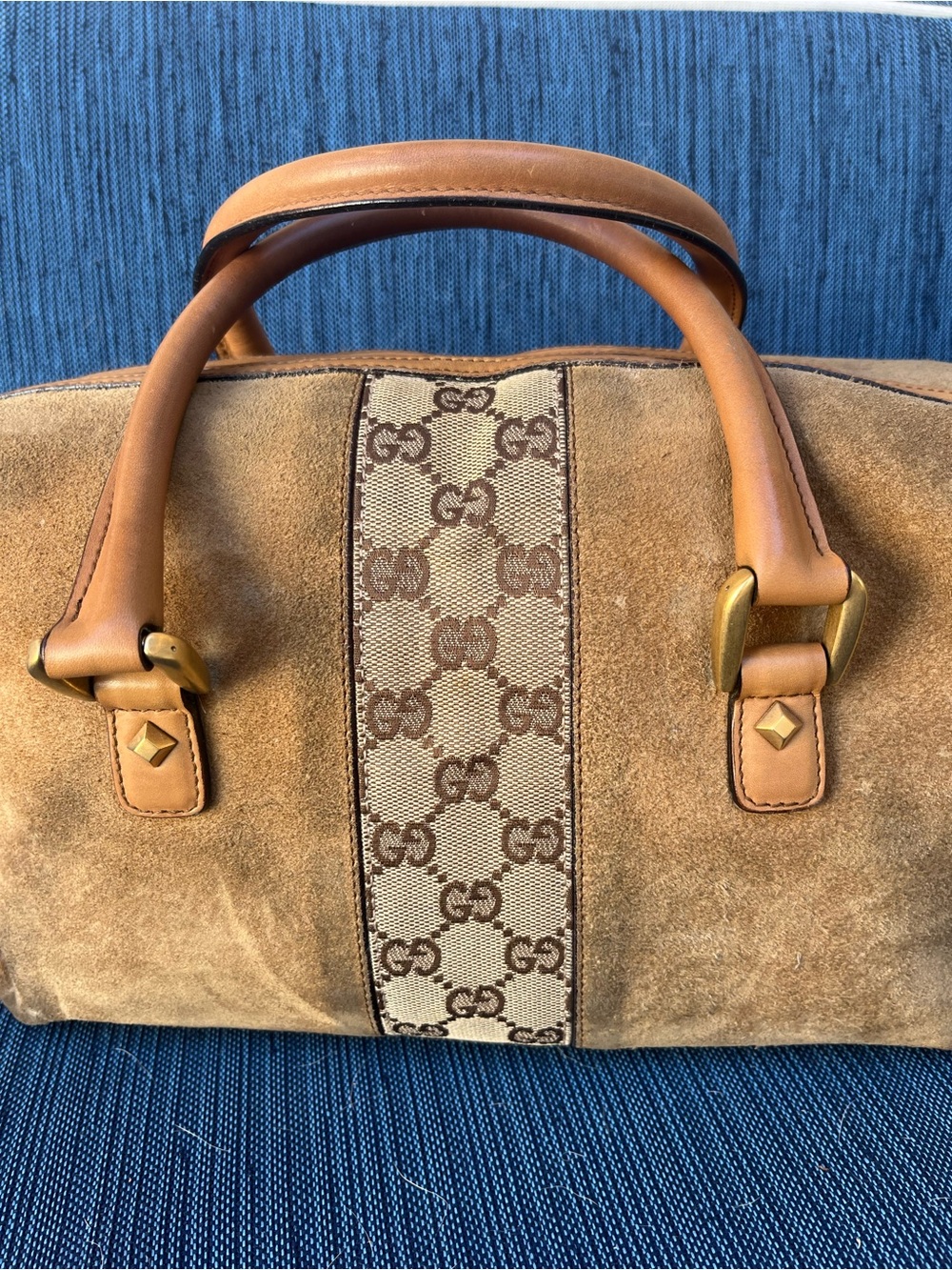 Vintage Gucci Suede Handbag with Tan Leather Trim and Zipper - Picture 4 of 4